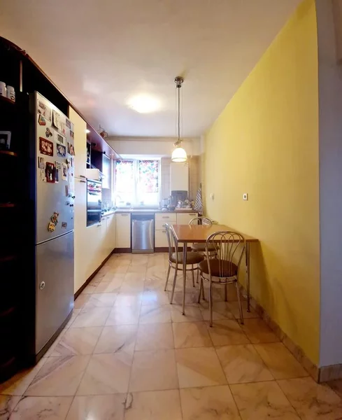 Nerva Traian, Timpuri Noi, metrou 3 min, 3 camere, centrala termica.