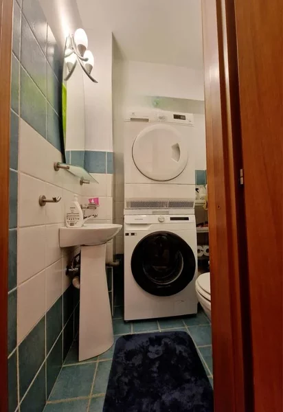 Nerva Traian, Timpuri Noi, metrou 3 min, 3 camere, centrala termica.